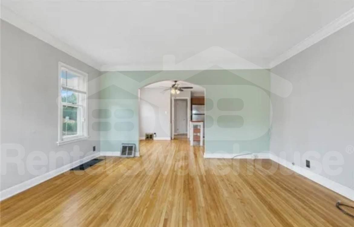 5001 Thomas Ave S - Photo 3 of 10