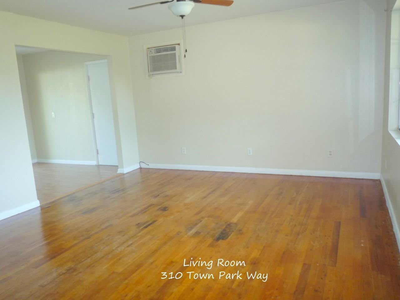 310 Town Park Way - Photo 3 of 13