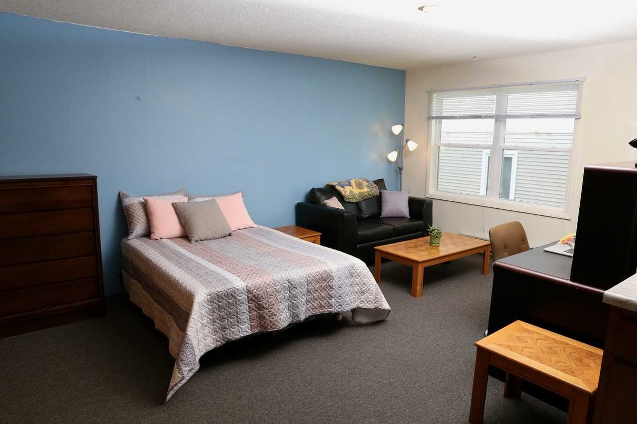 503 E Clark St - Photo 6 of 16