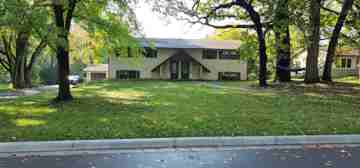featured image of 12815 15th Ave N #12815