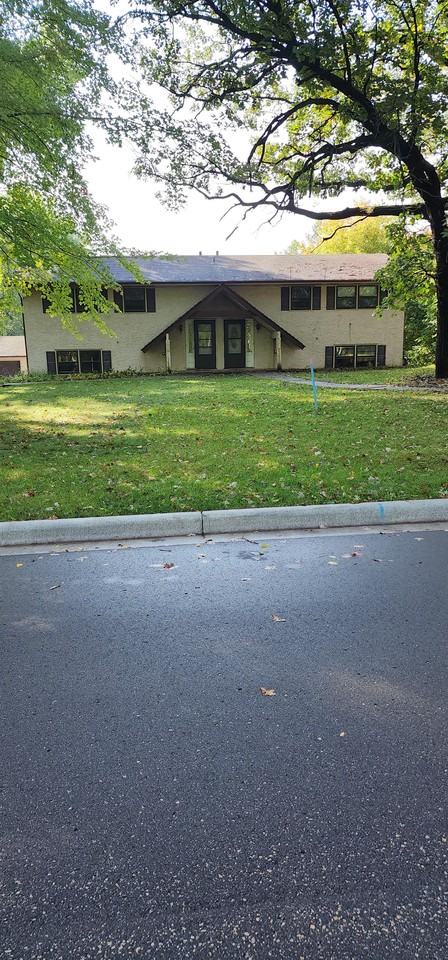 12815 15th Ave N #12815 - Photo 2 of 21