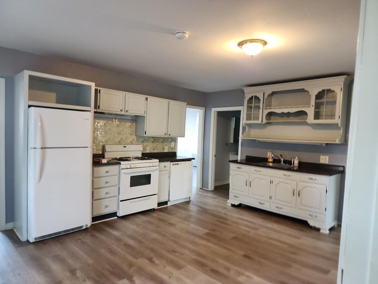 81 Edwards St #3 - Photo 4 of 17