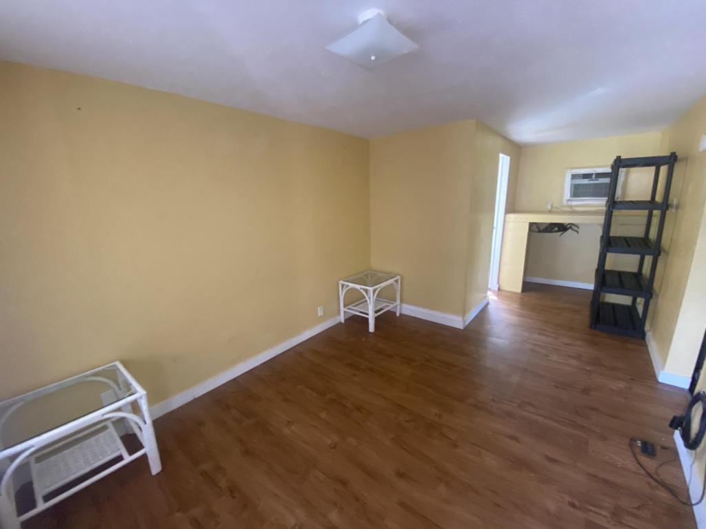 20814 W Pennsylvania Ave - Photo 5 of 9