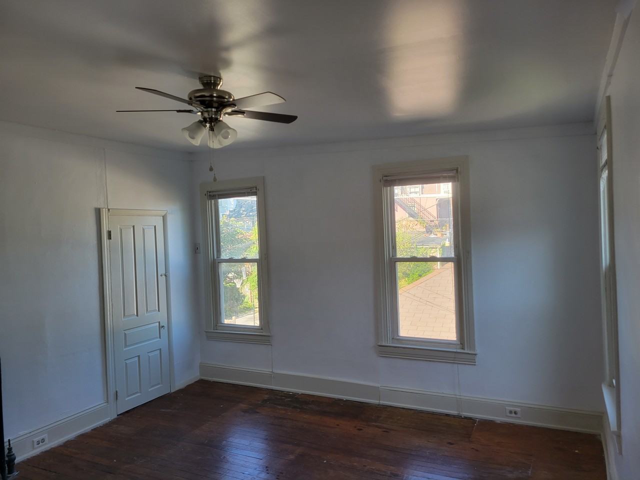 307 N Hartley St #2ndFL - Photo 3 of 14
