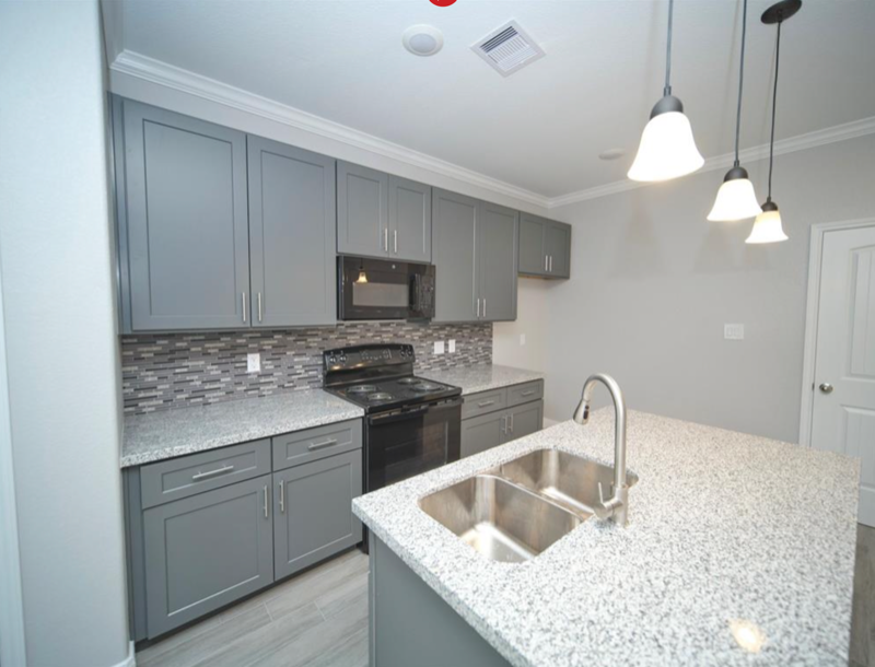 4822 Falls St #B - Photo 3 of 18