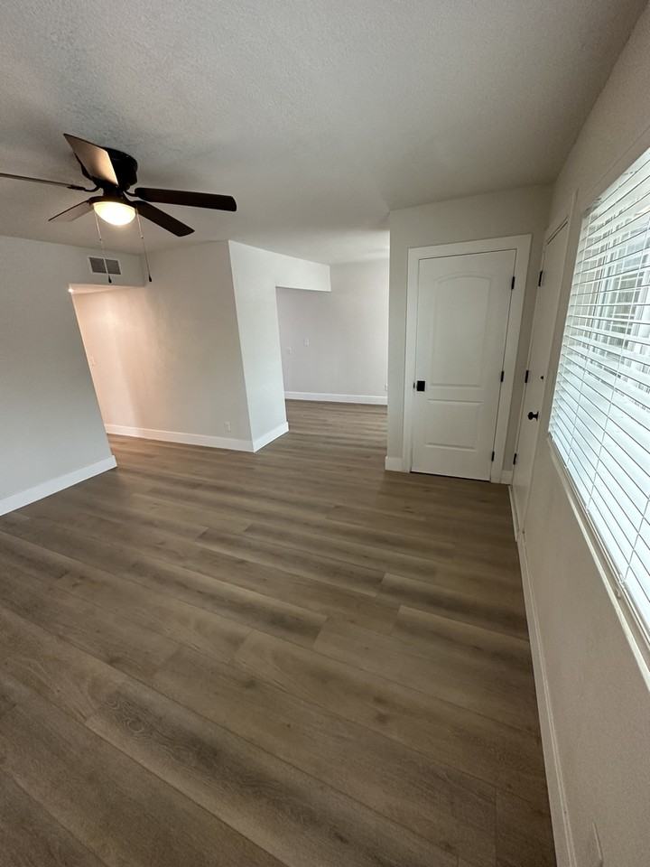 442 Smith Ave #8 - Photo 7 of 15