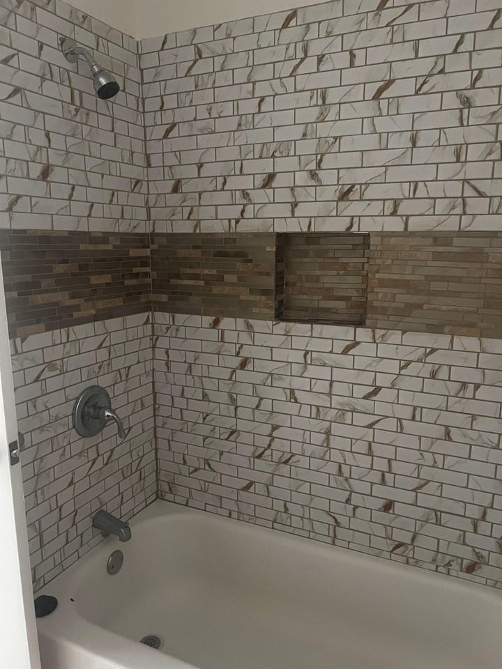 833 Harbor Bend Drive #1 - Photo 5 of 12