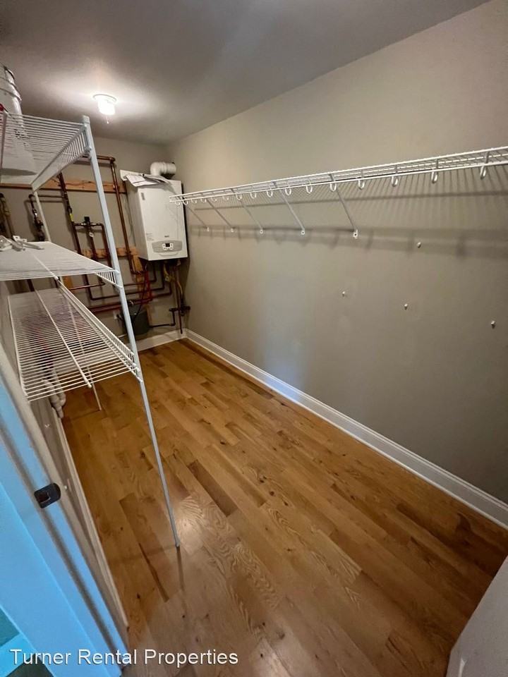 4 Maranda Dr - Photo 3 of 30