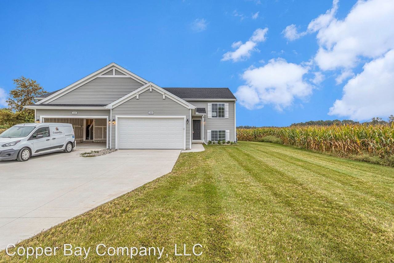 2418 Gemstone Ct - Photo 3 of 19