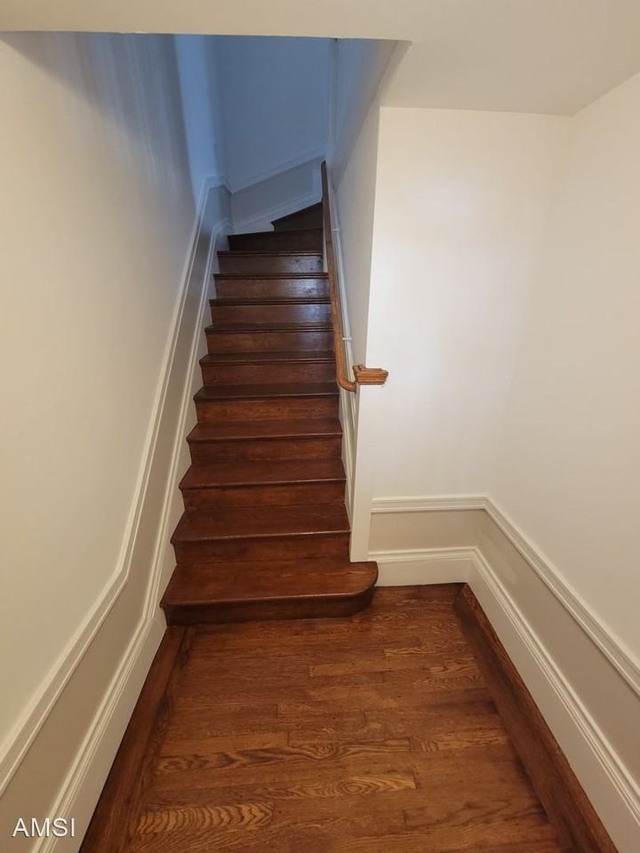 627 Central Ave - Photo 3 of 26
