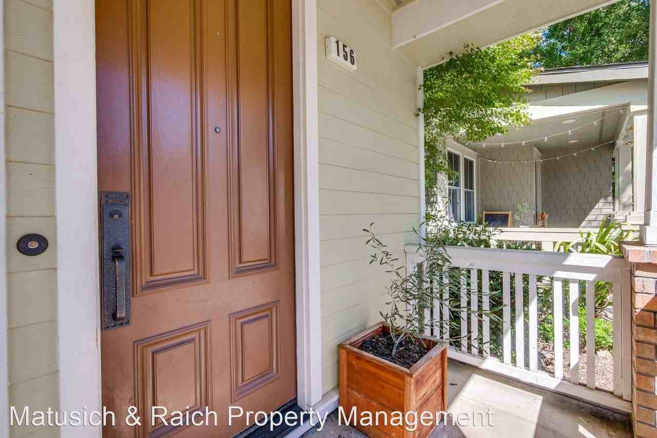 156 Linfield Dr - Photo 3 of 32