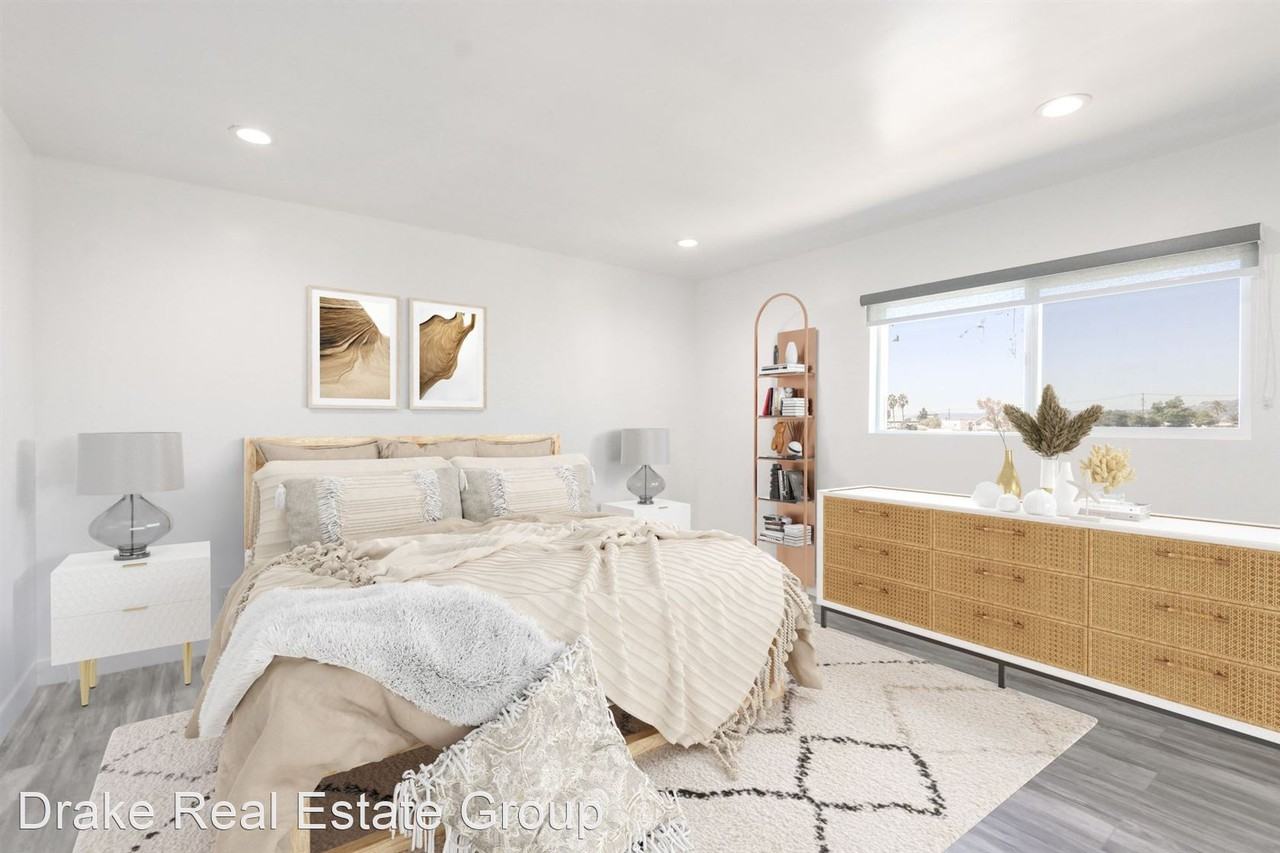 451 Coronado Terrace Apartments - Photo 3 of 17