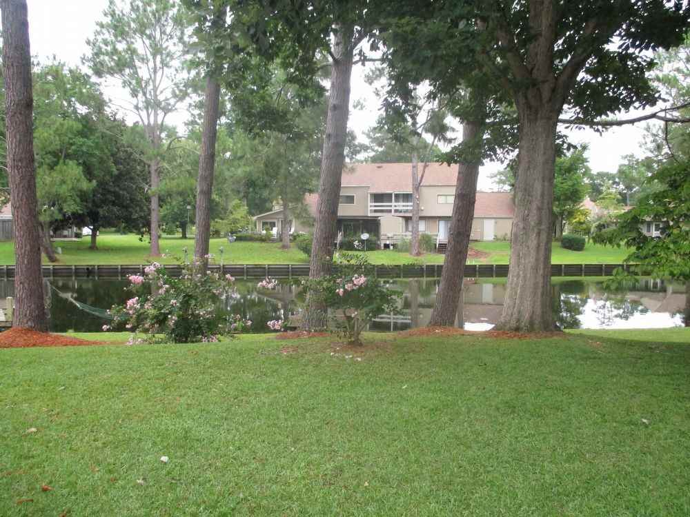 55 Quarterdeck Townhouses - Photo 2 of 7