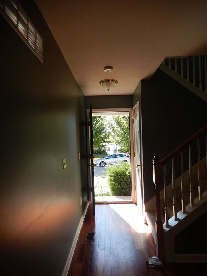 9837 N Home Ave - Photo 2 of 10