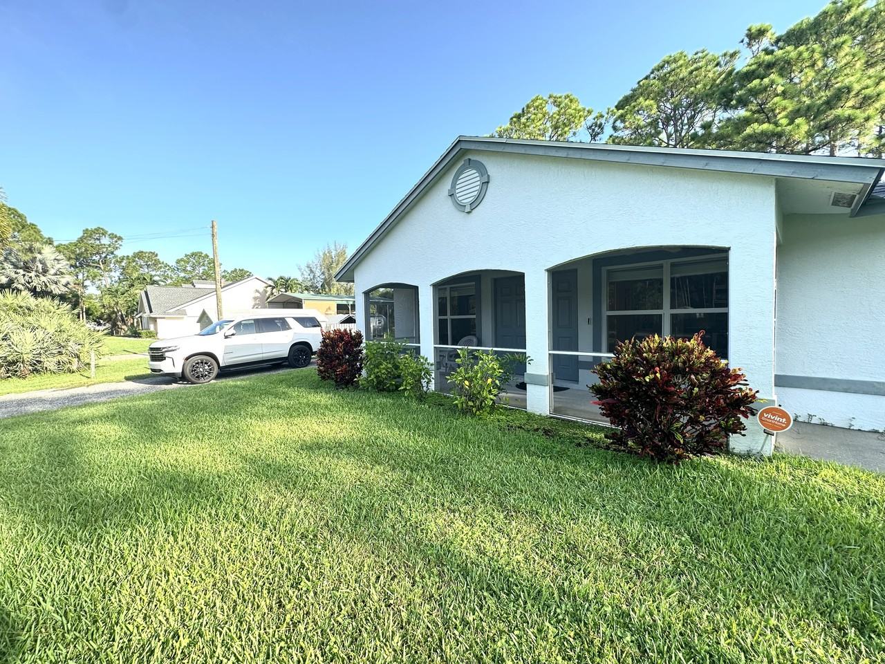 14653 66th Street North - Photo 3 of 22