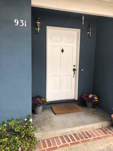 931 Crane Street - Photo 2 of 15