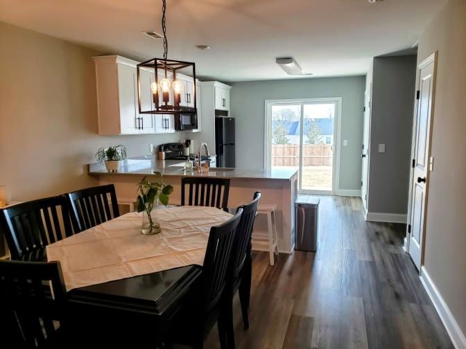 211 Chesley Dr - Photo 3 of 5