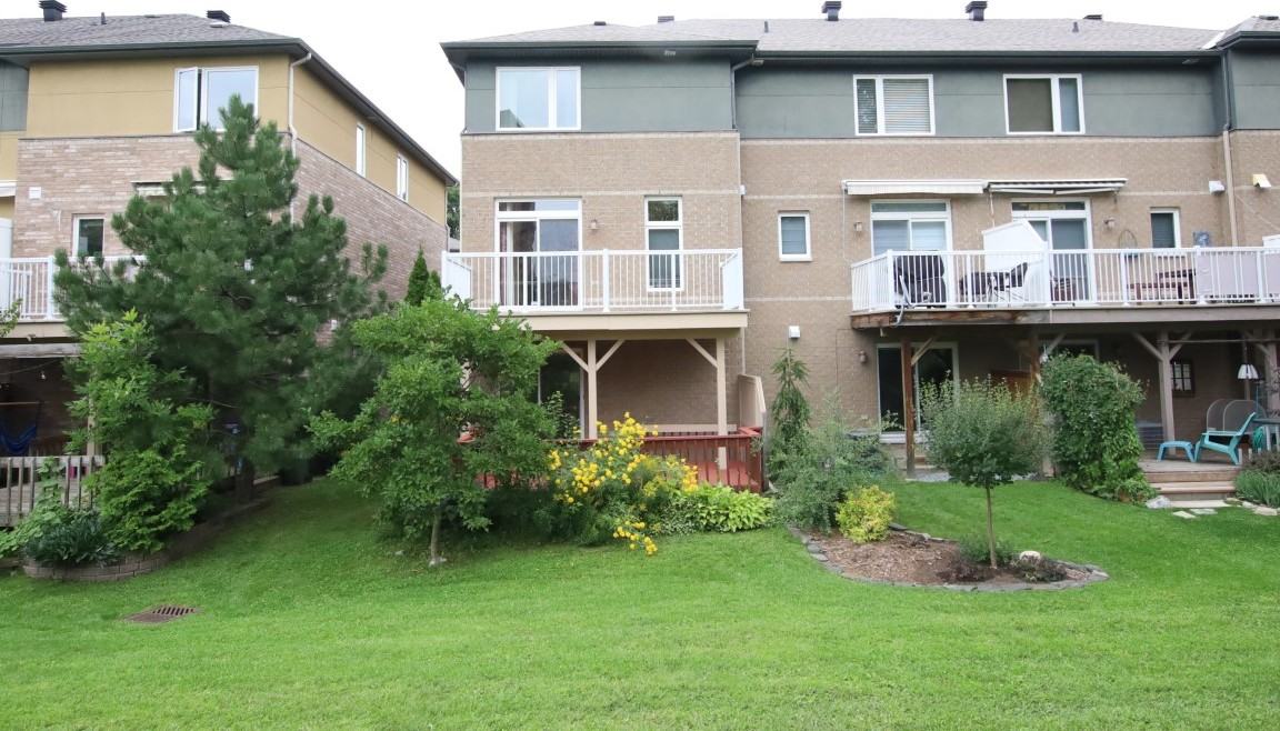 26 Pondside Pvt - Photo 2 of 24