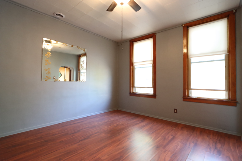 1337 W 31st St #2 - Photo 2 of 22