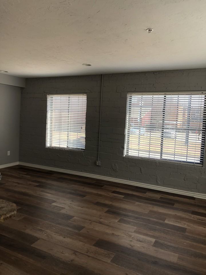 213 N Central Ave #102 - Photo 2 of 8