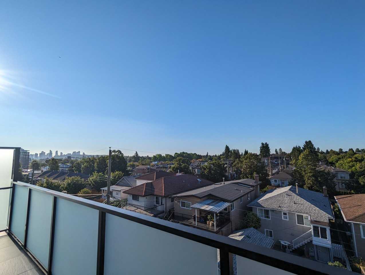 2436 East 33rd Avenue #405 - Photo 6 of 19