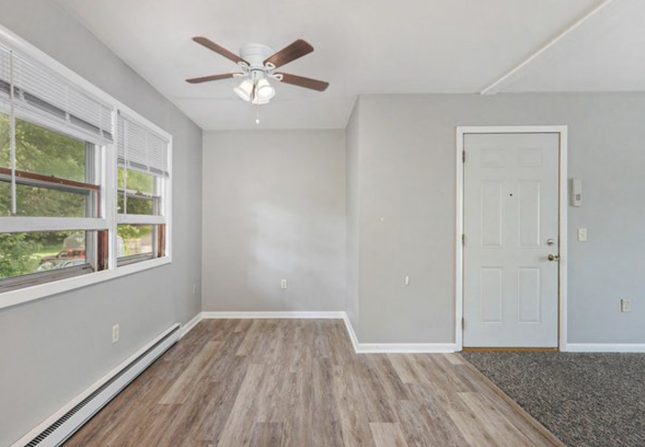 809 S Clay St #6 - Photo 2 of 10