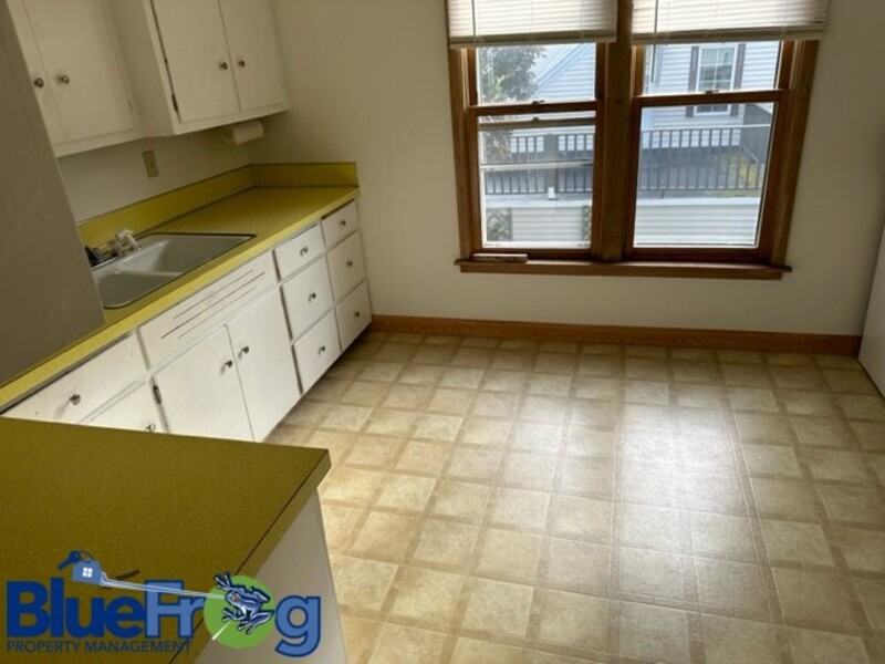326 326/328 Mill Street - Photo 5 of 11