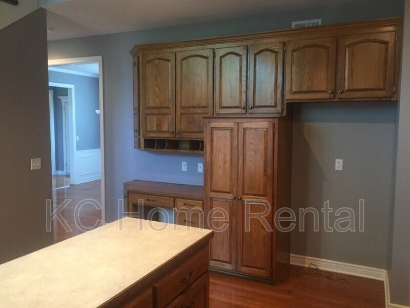 10106 Redbud Ln - Photo 3 of 50