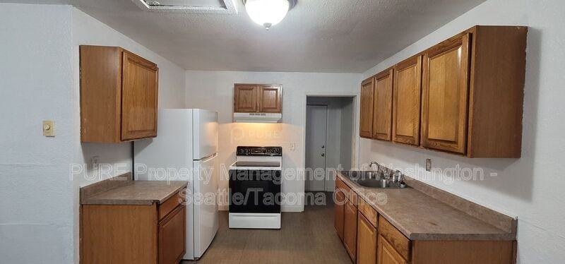 1308 S 8th St - Photo 2 of 13