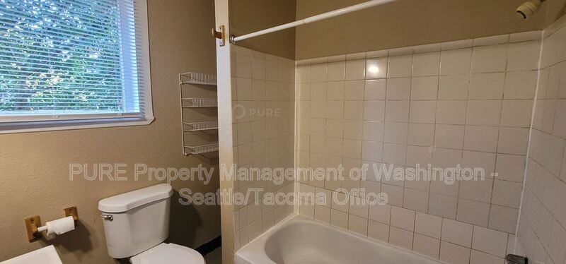 1308 S 8th St - Photo 7 of 13