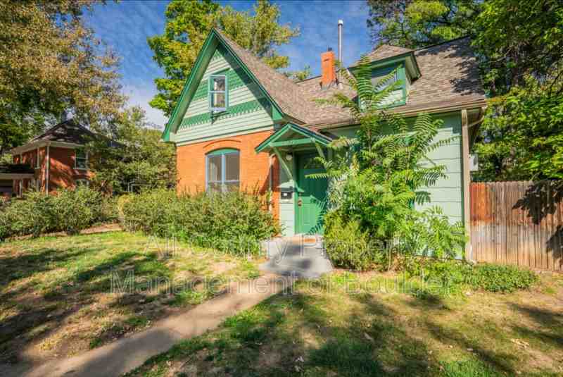 1827 Grove St #1 - Photo 3 of 21