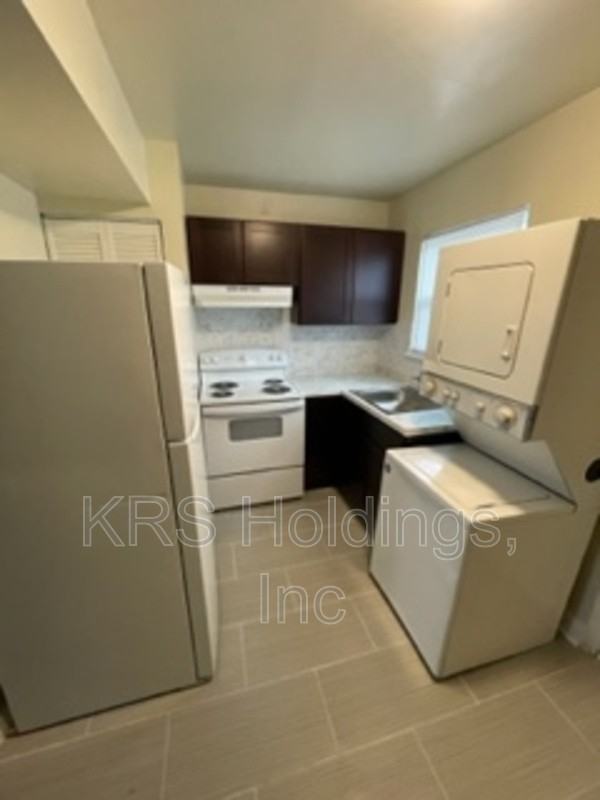 1706 Carlisle Ave #8 - Photo 3 of 12