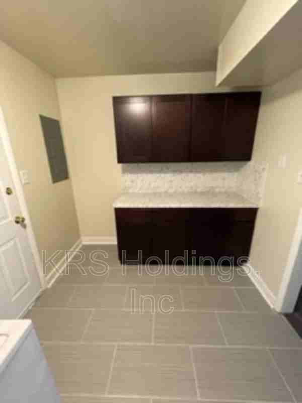 1706 Carlisle Ave #8 - Photo 5 of 12