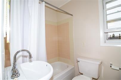 418 Greenwood Street - Photo 2 of 6