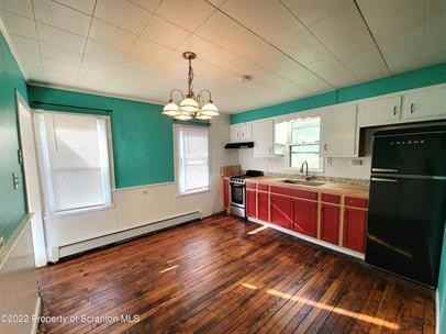 1320 Stafford Avenue - Photo 3 of 16