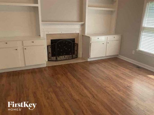 38 Homestead Dr - Photo 2 of 12