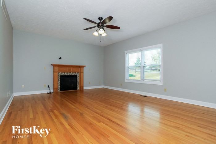 4872 Willow Ridge Dr - Photo 3 of 15