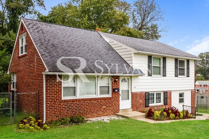 610 Marshall Rd - Photo 3 of 15