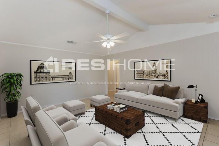 2832 Lago Vista Loop - Photo 3 of 16