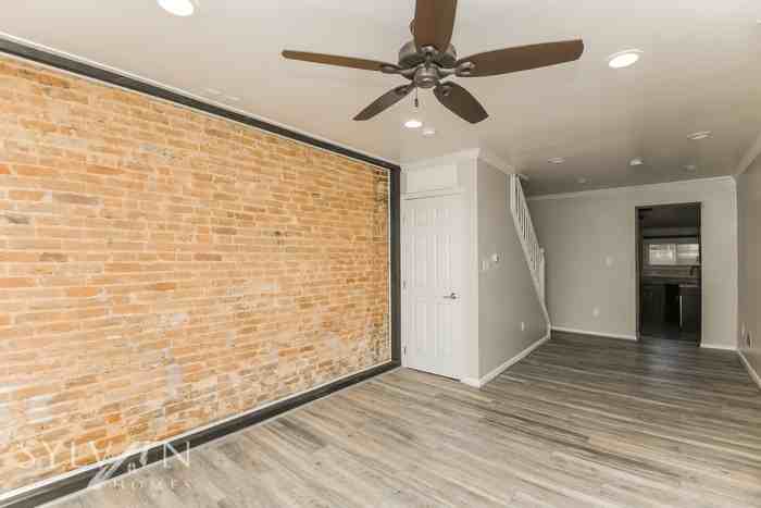 111 E Fort Ave - Photo 3 of 16