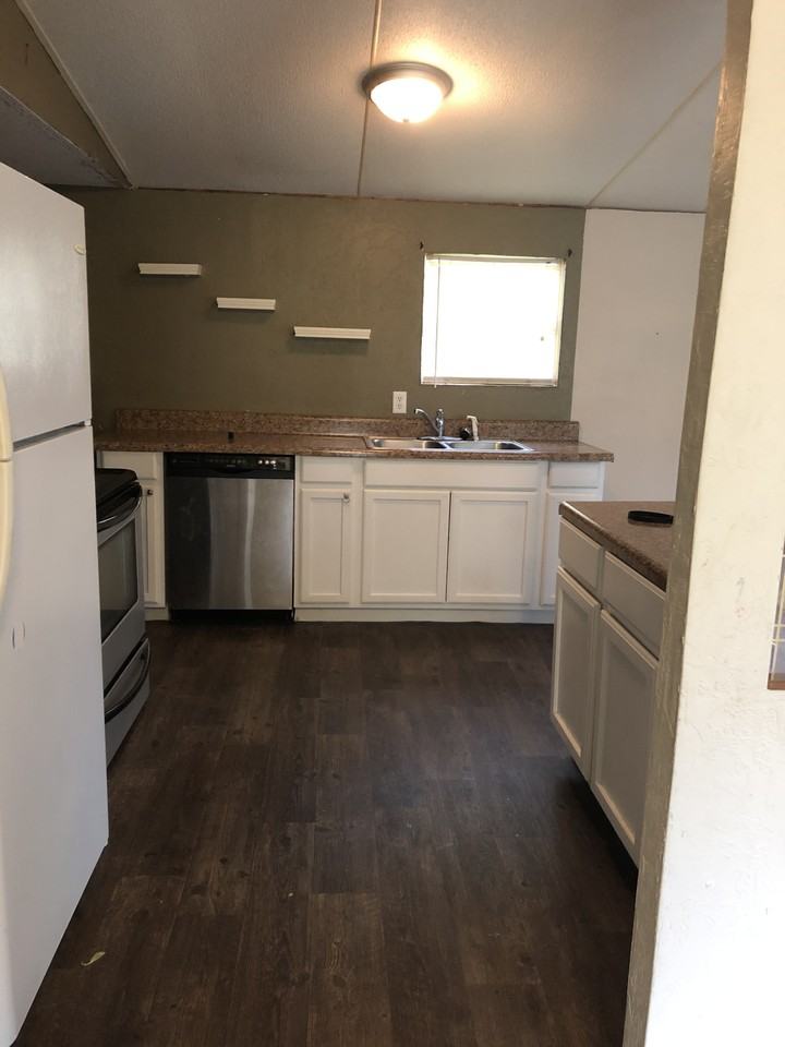 244 Royal Way #NA - Photo 3 of 11