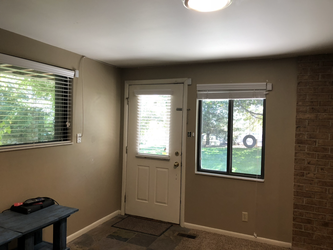 257 N 400 W - Photo 3 of 17