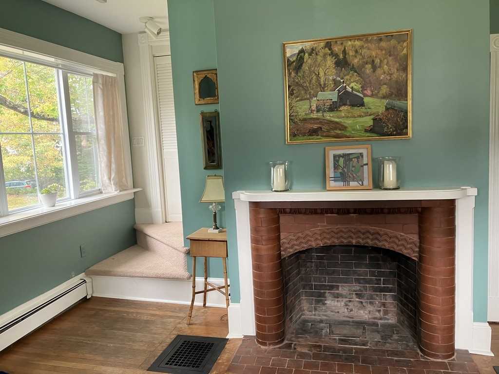 60 Court St #1 - Photo 2 of 11