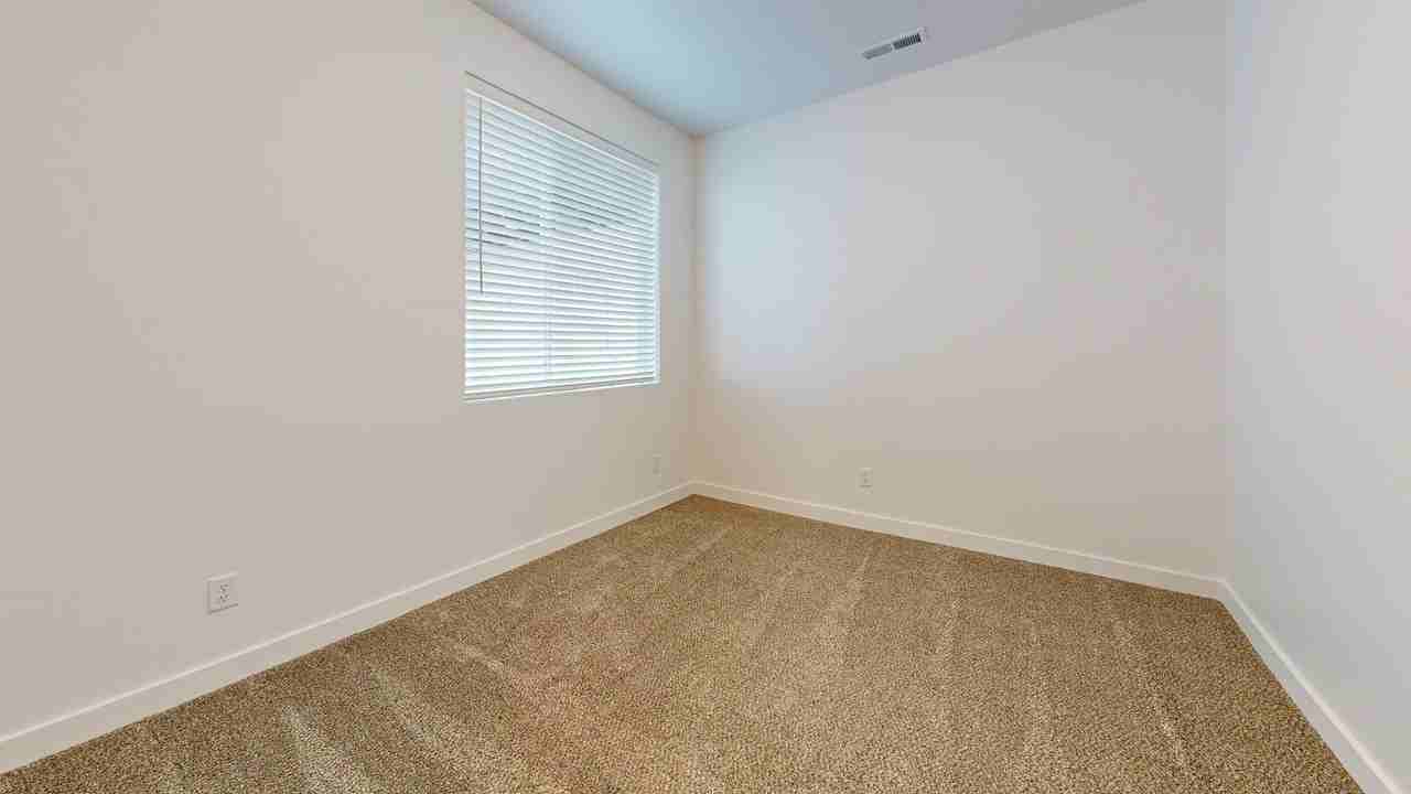 1128 W 250 S #202 - Photo 6 of 23