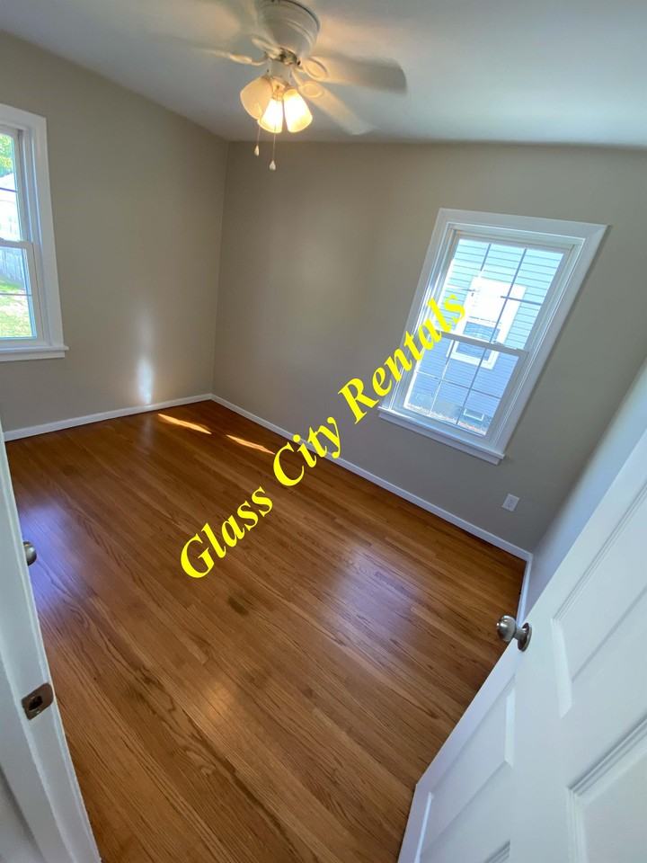 3217 Escott Ave #1 - Photo 7 of 14