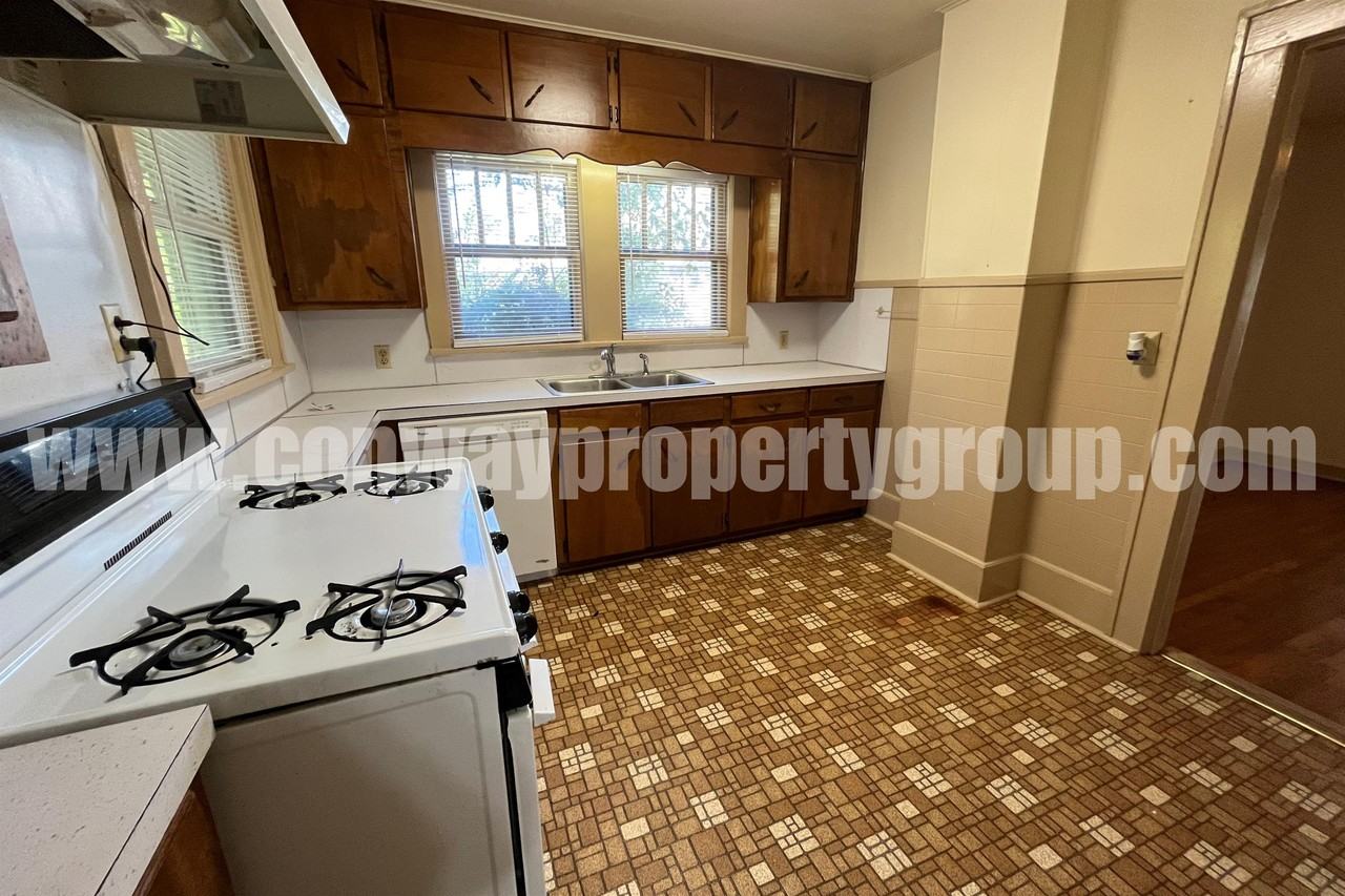 1616 Independence Ave #1616 - Photo 6 of 12
