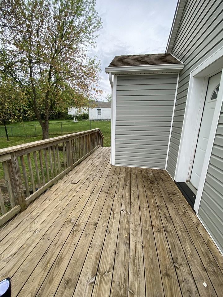 102 Ellis St #1 - Photo 3 of 10