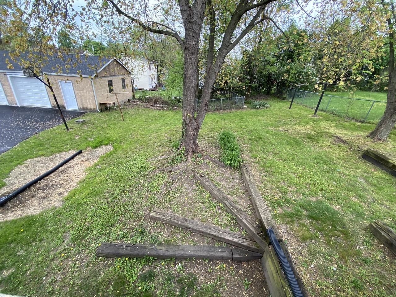 102 Ellis St #1 - Photo 4 of 10