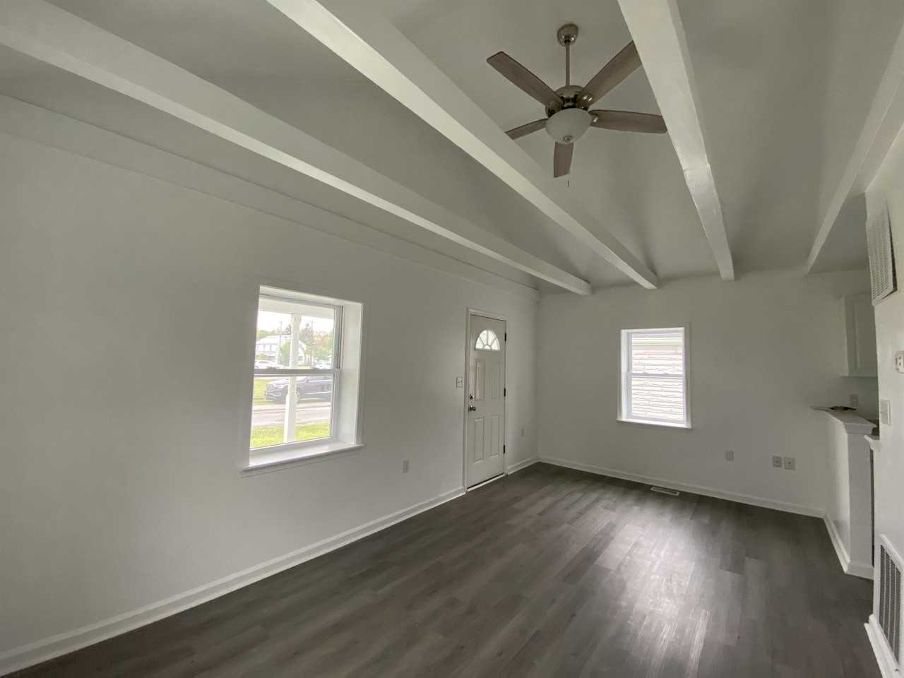 102 Ellis St #1 - Photo 5 of 10