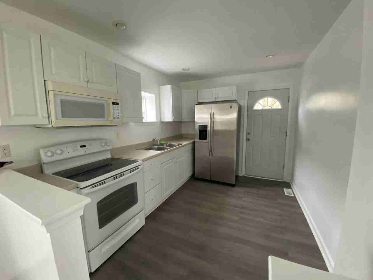 102 Ellis St #1 - Photo 6 of 10